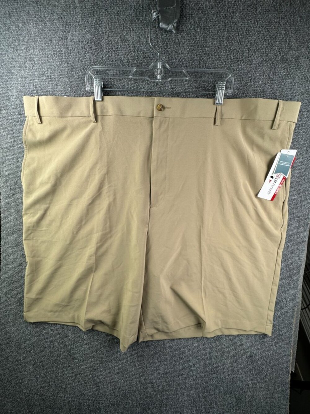 NWT GRAND SLAM Beige Shorts Flat Front Expandable Waist Size 52 Off Course